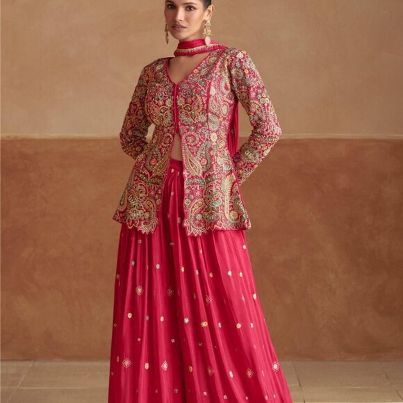CHINON SALWAR SUIT - Picture 1 of 9